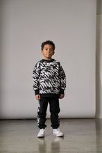 Load image into Gallery viewer, Brush Stroke Crewneck - Black