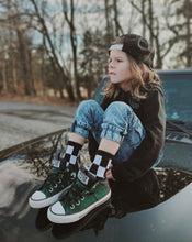 Load image into Gallery viewer, Black + White Checker