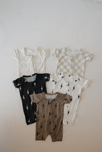 Load image into Gallery viewer, Bamboo Zip Shortie | White & Black Lightning Bolt