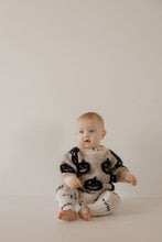 Load image into Gallery viewer, Cozy Sweater | Halloween