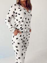 Load image into Gallery viewer, Black & White Yin Yang | Women's Bamboo Pajamas