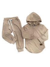 Load image into Gallery viewer, Waffle Set (Oat)