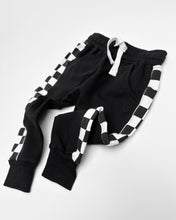 Load image into Gallery viewer, Side Checkered Jogger - Black