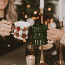 Load image into Gallery viewer, Green Tree 17oz. Figurine Coffee Mug