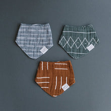 Load image into Gallery viewer, Mustard mudcloth Bib