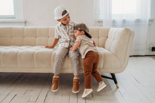 Load image into Gallery viewer, Desert Sand William {Premium Leather}