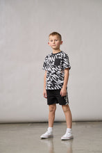 Load image into Gallery viewer, Imperfect Brush Stroke Raw Edge Harem Short - Black