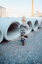 Load image into Gallery viewer, MOMS COFFEE DATE TEE