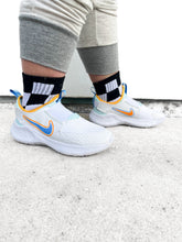 Load image into Gallery viewer, Black + White Checker