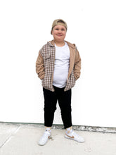 Load image into Gallery viewer, Beige + White Checker