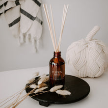 Load image into Gallery viewer, Pumpkin Spice Amber Reed Diffuser