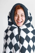 Load image into Gallery viewer, Checkerboard Throw