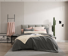 Load image into Gallery viewer, Snug Throw