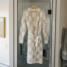 Load image into Gallery viewer, Women's Taupe Checkered Robe