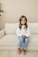 Load image into Gallery viewer, Parker Jeans