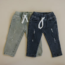 Load image into Gallery viewer, Charlie Jeans