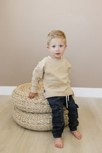 Load image into Gallery viewer, Wes Jeans