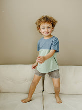 Load image into Gallery viewer, Gene Shorts