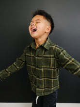 Load image into Gallery viewer, Max Button Up Shirt