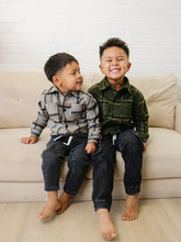 Load image into Gallery viewer, Max Button Up Shirt