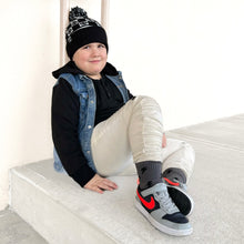 Load image into Gallery viewer, Storm