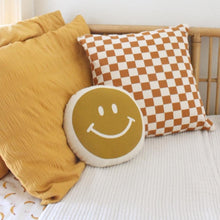 Load image into Gallery viewer, checkered pillow cover