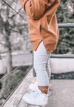 Load image into Gallery viewer, Grey Ribbed Leggings