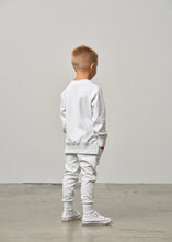 Load image into Gallery viewer, Pocket Pullover - Light Heather Grey
