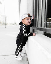 Load image into Gallery viewer, Side Checkered Pullover - Black

