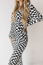 Load image into Gallery viewer, Women&#39;s Bamboo Pajamas | Black &amp; White Wavy Checkerboard
