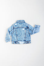 Load image into Gallery viewer, DISTRESSED DENIM JACKET
