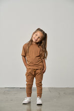 Load image into Gallery viewer, Jogger - Chestnut
