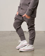 Load image into Gallery viewer, Ribbed Jogger - Graphite
