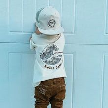 Load image into Gallery viewer, 100% ORGANIC COTTON DOPE THREADS SWELL DAYS TEE
