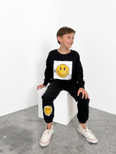 Load image into Gallery viewer, Smiley Elevated Crewneck - Black
