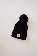 Load image into Gallery viewer, ff Knit Pom Top Beanie | Black
