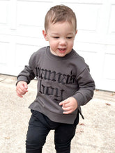 Load image into Gallery viewer, Blackletter Crew - Mama&#39;s Boy
