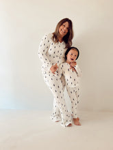 Load image into Gallery viewer, White &amp; Black  Lightning Bolt | Women&#39;s Bamboo Pajamas
