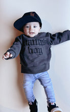 Load image into Gallery viewer, Blackletter Crew - Mama&#39;s Boy
