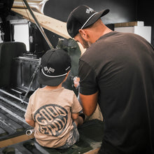 Load image into Gallery viewer, BLACK FINISH LINE ADVENTURE SNAPBACK // WATER-RESISTANT
