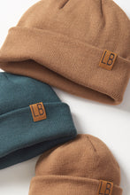 Load image into Gallery viewer, Knit Beanie - Caramel
