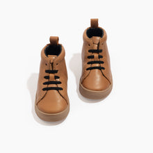 Load image into Gallery viewer, Weathered Brown Leon Boot II Sneaker
