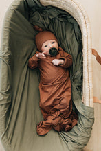 Load image into Gallery viewer, Rust Bamboo Knot Gown
