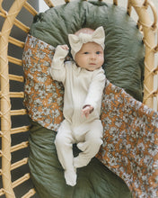 Load image into Gallery viewer, Olive Bamboo Quilt
