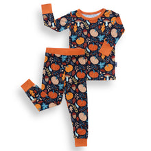 Load image into Gallery viewer, LONG SLEEVE 2 PIECE SETS- Pumpkin Leaves
