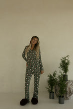 Load image into Gallery viewer, Women&#39;s Bamboo Pajamas | Santa Checkerboard
