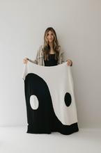 Load image into Gallery viewer, YIN YANG  ☯︎ | Plush Blanket
