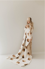 Load image into Gallery viewer, Brown Sugar Yin Yang | Plush Blanket
