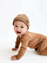 Load image into Gallery viewer, Knit Beanie - Caramel
