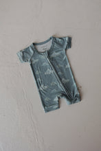 Load image into Gallery viewer, Bamboo Zip Shortie | Duke
